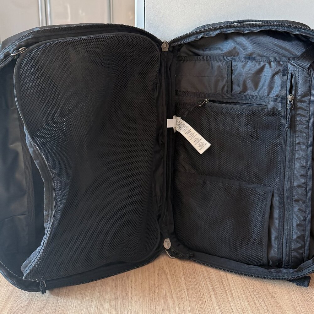 Patagonia Black Hole Micro MLC Backpack 22L NWT - Picture 7 of 8